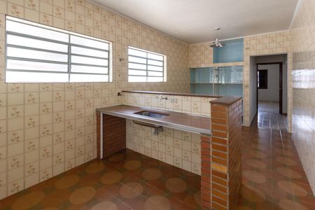 Casa à venda com 320m², 2 quartos e 5 vagasCozinha