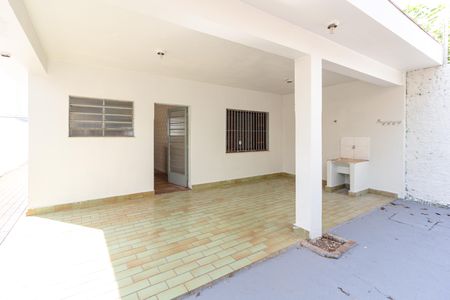 Casa à venda com 320m², 2 quartos e 5 vagasÁrea de Serviço