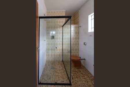 Casa à venda com 320m², 2 quartos e 5 vagasBanheiro do Quarto 1 suíte
