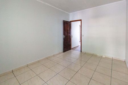 Casa à venda com 320m², 2 quartos e 5 vagasQuarto 2