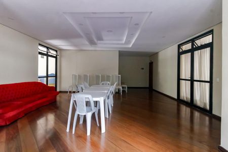 Apartamento para alugar com 174m², 4 quartos e 3 vagas Apartamento para alugar com 174m², 4 quartos e 3 vagasÁrea comum - Salão de festas
