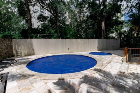 Apartamento para alugar com 174m², 4 quartos e 3 vagas Apartamento para alugar com 174m², 4 quartos e 3 vagasÁrea comum - Piscina
