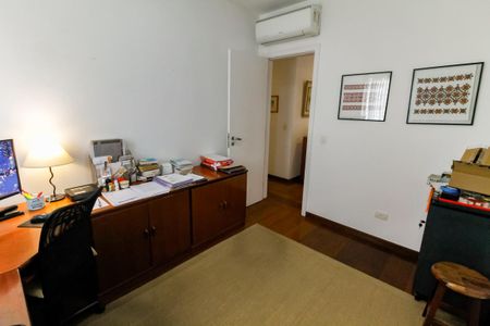 Apartamento para alugar com 174m², 4 quartos e 3 vagas Apartamento para alugar com 174m², 4 quartos e 3 vagasQuarto 1