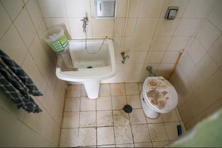 Apartamento para alugar com 100m², 2 quartos e sem vagaBanheiro de Serviço