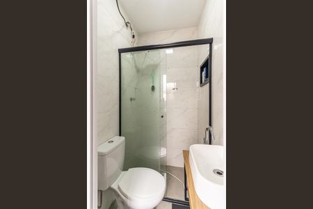 Banheiro de kitnet/studio para alugar com 1 quarto, 29m² em Vila Buarque, São Paulo