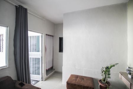 Sala de casa para alugar com 2 quartos, 90m² em Vila Medeiros, Belford Roxo