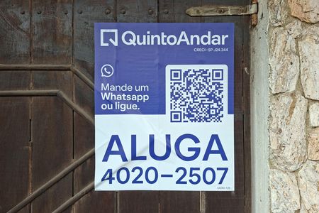 Casa para alugar com 60m², 2 quartos e 2 vagas Casa para alugar com 60m², 2 quartos e 2 vagasPlaca