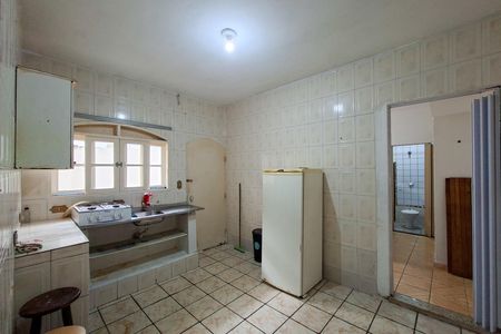 Casa para alugar com 60m², 2 quartos e 2 vagas Casa para alugar com 60m², 2 quartos e 2 vagasCozinha