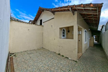Casa para alugar com 60m², 2 quartos e 2 vagas Casa para alugar com 60m², 2 quartos e 2 vagasQuintal