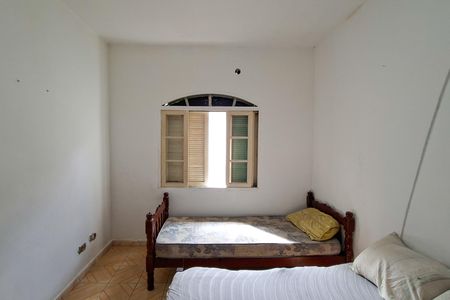 Casa para alugar com 60m², 2 quartos e 2 vagas Casa para alugar com 60m², 2 quartos e 2 vagasSuíte