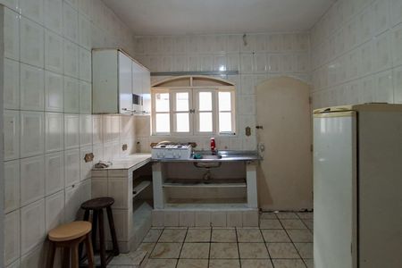 Casa para alugar com 60m², 2 quartos e 2 vagas Casa para alugar com 60m², 2 quartos e 2 vagasCozinha