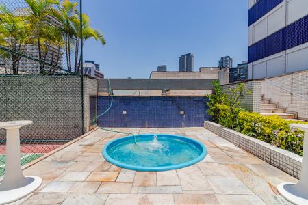 Apartamento para alugar com 100m², 2 quartos e 1 vagaÁrea comum - Piscina