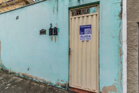 Casa para alugar com 80m², 2 quartos e sem vagaFachada