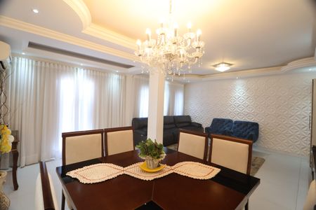 Sala de casa para alugar com 4 quartos, 180m² em Marechal Rondon, Canoas