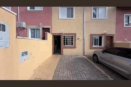 Casa de condomínio à venda com 63m², 2 quartos e 1 vagaGaragem