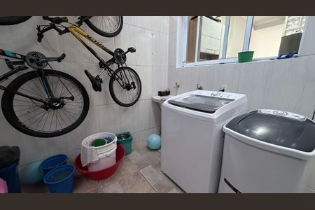 Casa de condomínio à venda com 63m², 2 quartos e 1 vagaÁrea de Serviço