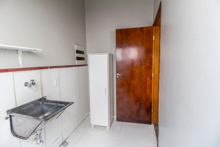 Casa de condomínio para alugar com 259m², 3 quartos e 2 vagasÁrea de Serviço