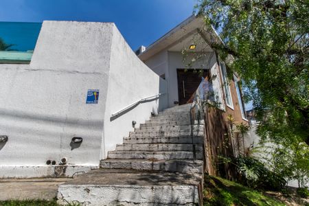 Casa de condomínio para alugar com 259m², 3 quartos e 2 vagasFachada 