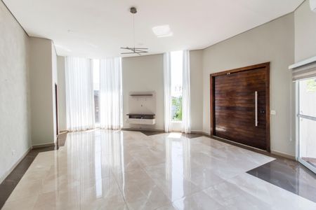 Sala de casa de condomínio à venda com 3 quartos, 259m² em Parque Sinai, Santana de Parnaíba