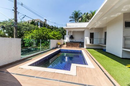 Casa de condomínio para alugar com 259m², 3 quartos e 2 vagasPiscina