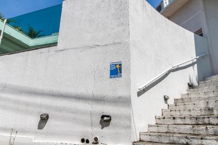 Casa de condomínio para alugar com 259m², 3 quartos e 2 vagasFachada 