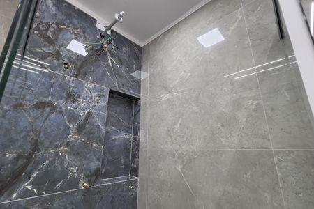 Apartamento para alugar com 51m², 2 quartos e sem vagaBanheiro