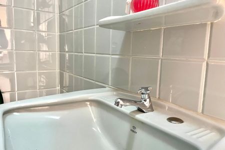 Casa à venda com 600m², 5 quartos e 4 vagas Casa à venda com 600m², 5 quartos e 4 vagasBanheiro Área externa