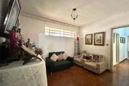 Casa à venda com 600m², 5 quartos e 4 vagas Casa à venda com 600m², 5 quartos e 4 vagasQuarto 2