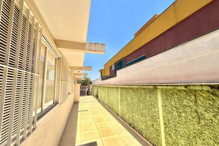 Casa à venda com 600m², 5 quartos e 4 vagas Casa à venda com 600m², 5 quartos e 4 vagasÁrea externa