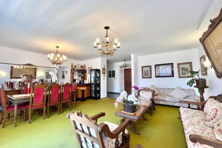 Sala de casa à venda com 5 quartos, 600m² em Planalto Paulista, São Paulo