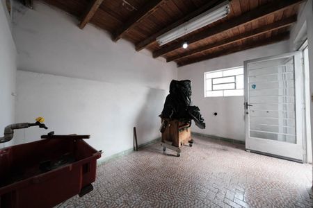 Casa à venda com 142m², 2 quartos e 1 vagaEdícula