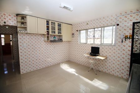 Casa à venda com 300m², 2 quartos e 4 vagasCozinha