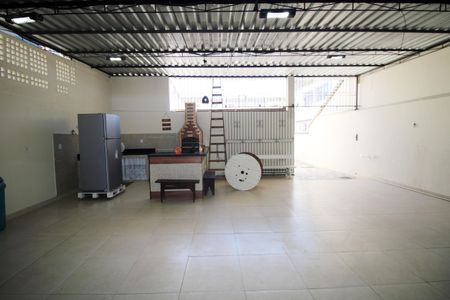 Casa à venda com 300m², 2 quartos e 4 vagasQuintal - Área gourmet