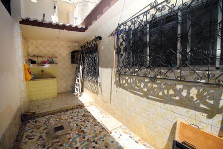 Casa à venda com 300m², 2 quartos e 4 vagasÁrea de Serviço