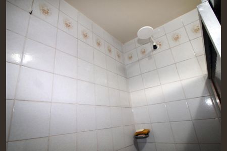 Casa à venda com 300m², 2 quartos e 4 vagasBanheiro de serviço