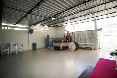 Casa à venda com 300m², 2 quartos e 4 vagasQuintal - Área gourmet