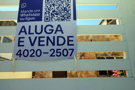 Casa à venda com 300m², 2 quartos e 4 vagasCódigo