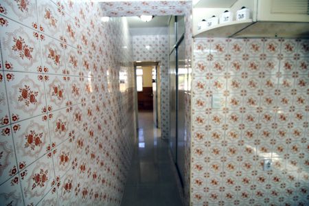 Casa à venda com 300m², 2 quartos e 4 vagasCozinha - Corredor