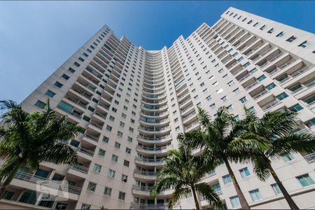 Apartamento para alugar com 44m², 1 quarto e 1 vaga Apartamento para alugar com 44m², 1 quarto e 1 vagaFachada