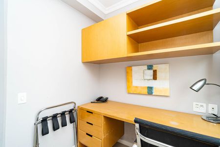 Apartamento para alugar com 44m², 1 quarto e 1 vaga Apartamento para alugar com 44m², 1 quarto e 1 vagaEscritório