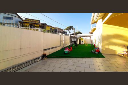 Casa à venda com 269m², 4 quartos e 4 vagasÁrea comum - Playground