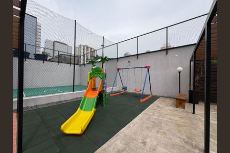 Apartamento para alugar com 138m², 4 quartos e 2 vagas Apartamento para alugar com 138m², 4 quartos e 2 vagasÁrea comum - Playground