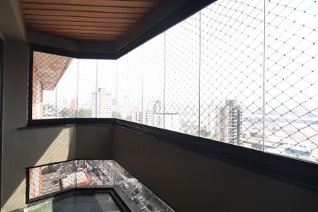 Apartamento para alugar com 138m², 4 quartos e 2 vagas Apartamento para alugar com 138m², 4 quartos e 2 vagasSacada