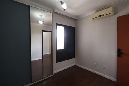 Apartamento para alugar com 138m², 4 quartos e 2 vagas Apartamento para alugar com 138m², 4 quartos e 2 vagasQuarto 1