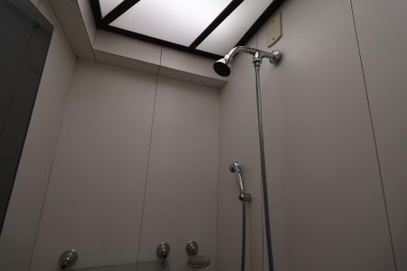 Apartamento para alugar com 138m², 4 quartos e 2 vagas Apartamento para alugar com 138m², 4 quartos e 2 vagasBanheiro