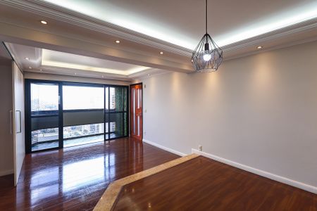 Apartamento para alugar com 138m², 4 quartos e 2 vagas Apartamento para alugar com 138m², 4 quartos e 2 vagasSala