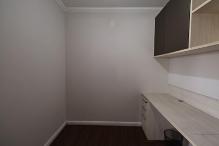 Apartamento para alugar com 138m², 4 quartos e 2 vagas Apartamento para alugar com 138m², 4 quartos e 2 vagasEscritório