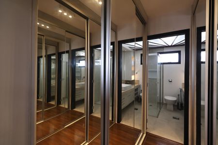 Apartamento para alugar com 138m², 4 quartos e 2 vagas Apartamento para alugar com 138m², 4 quartos e 2 vagasCloset suite