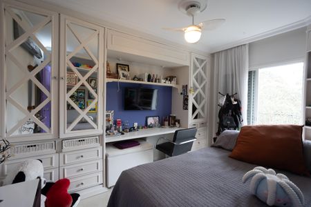 Apartamento para alugar com 172m², 3 quartos e 2 vagasQuarto 2