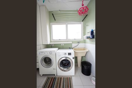 Apartamento para alugar com 172m², 3 quartos e 2 vagasÁrea de Serviço